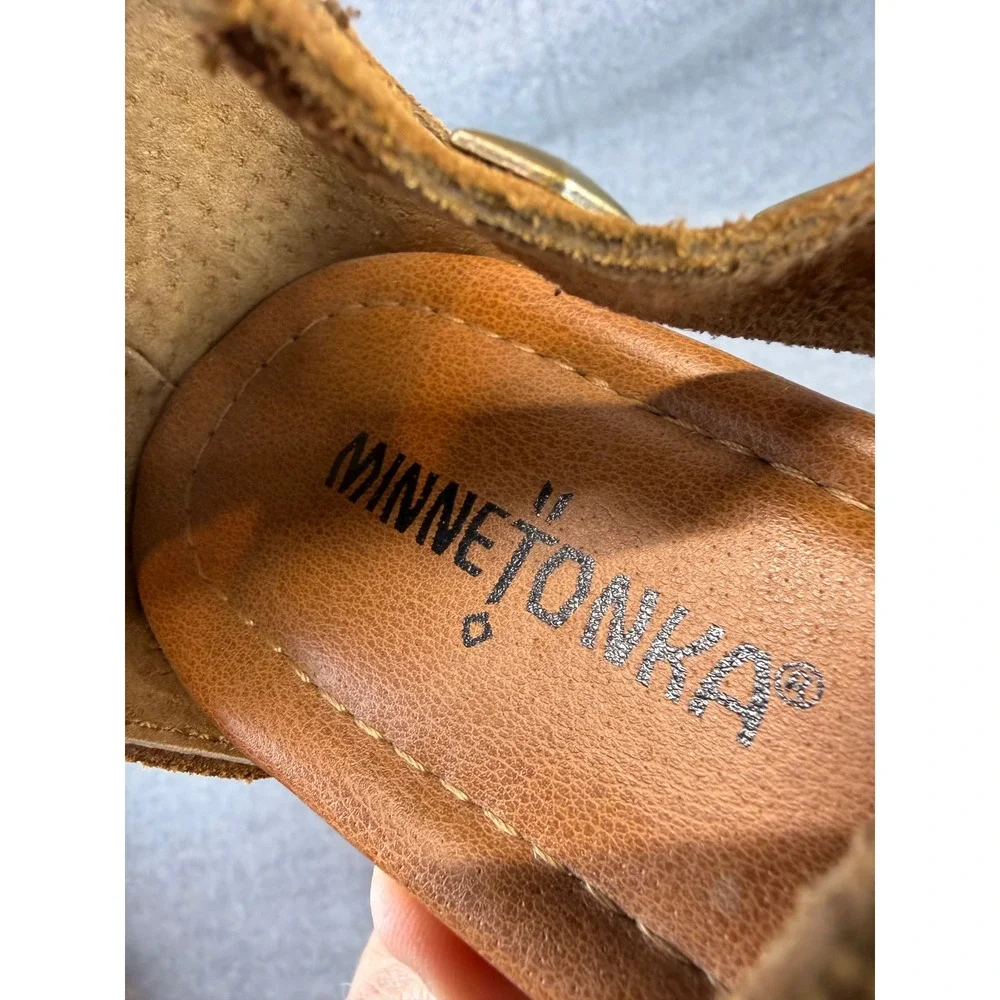 Minnetonka Sandals Women 9 Brown Leather Suede Fringe‎ Studded Flats Boho